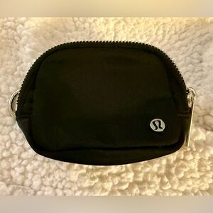 lululemon nano belt bag - NWOT